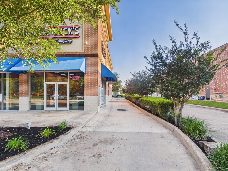 More Photos Of 1227 Museum Square Dr, Sugar Land Storefront Retail Office For Sale