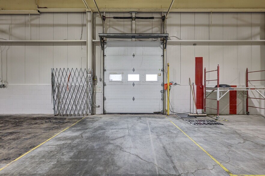 More Photos Of 620 Ireland Rd, Norfolk Manufacturing For Lease