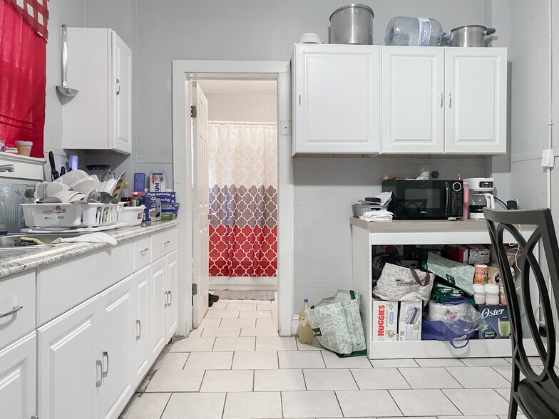 More Photos Of 72 1/2 Henry Ave, Newburgh Apartments For Sale