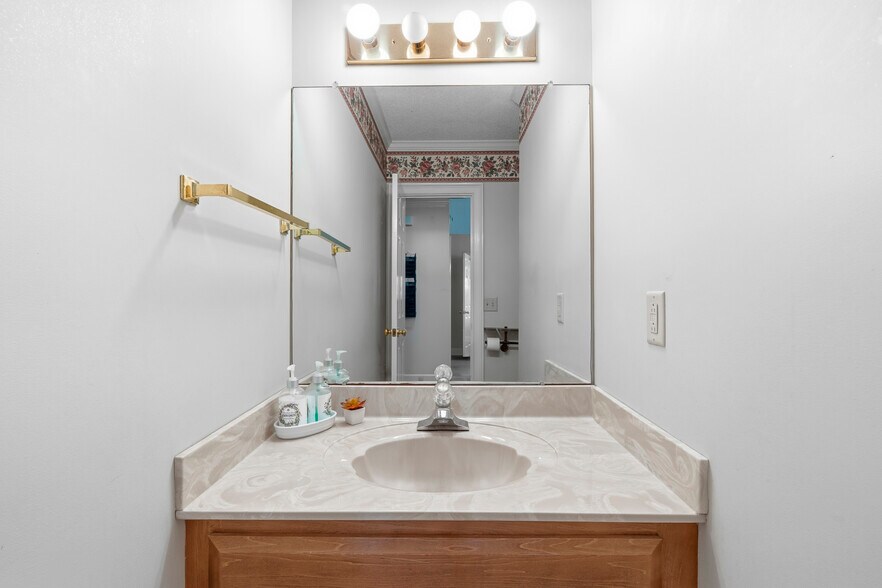 More Photos Of 3357 Vineville Ave, Macon-Bibb Office Residential For Sale