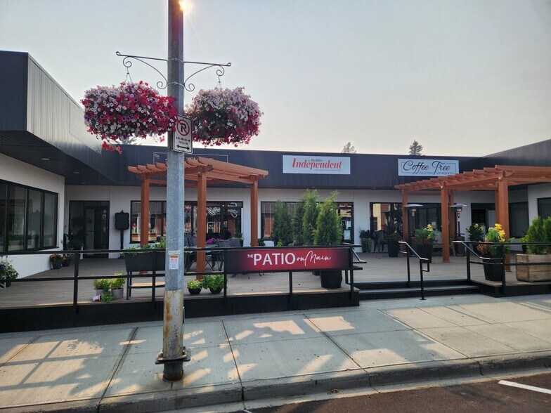 More Photos Of 4810-4812 50 St, Stettler Storefront Retail Office For Lease