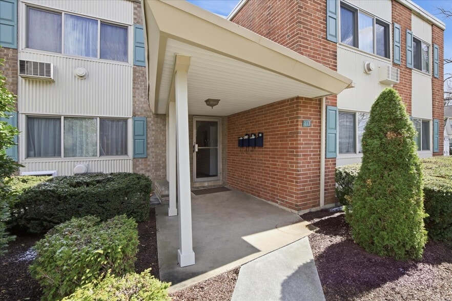 More Photos Of 115 S 24th St, Camp Hill Multifamily For Sale