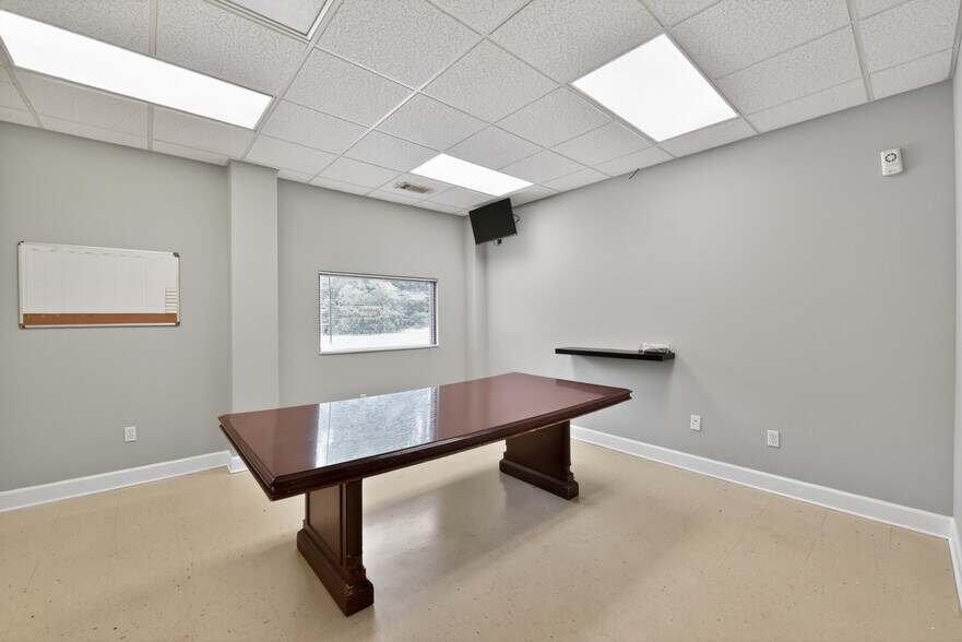 More Photos Of 6950 Hargrove Rd E, Tuscaloosa Office For Lease