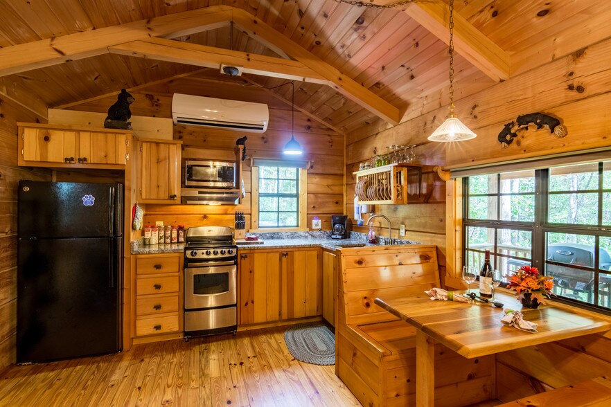 More Photos Of 5830 NC 209 Hwy, Hot Springs Specialty For Sale