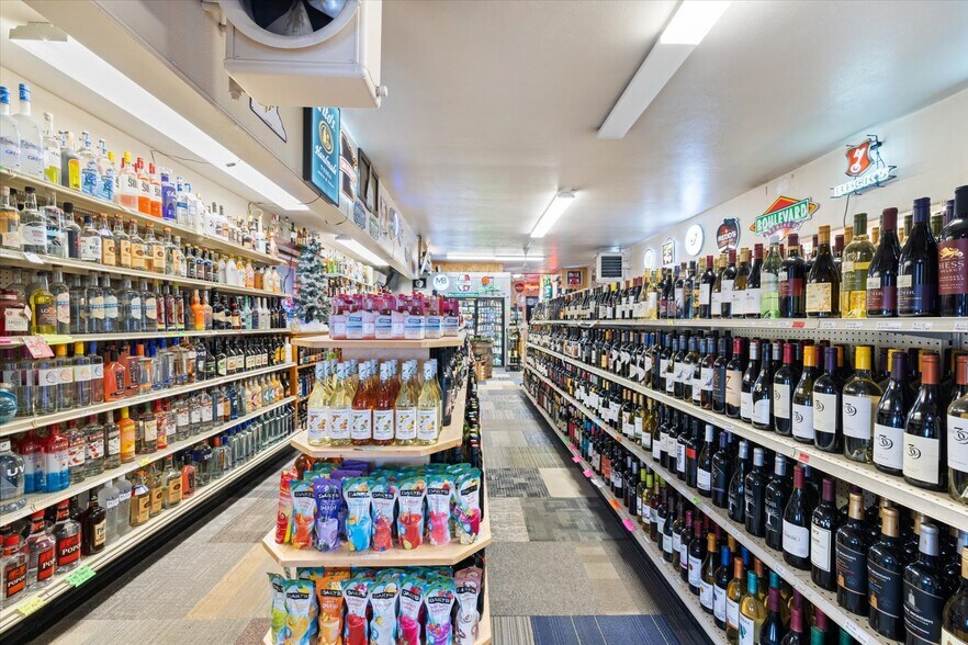 More Photos Of 401 E Sheridan St, Ely Convenience Store For Sale