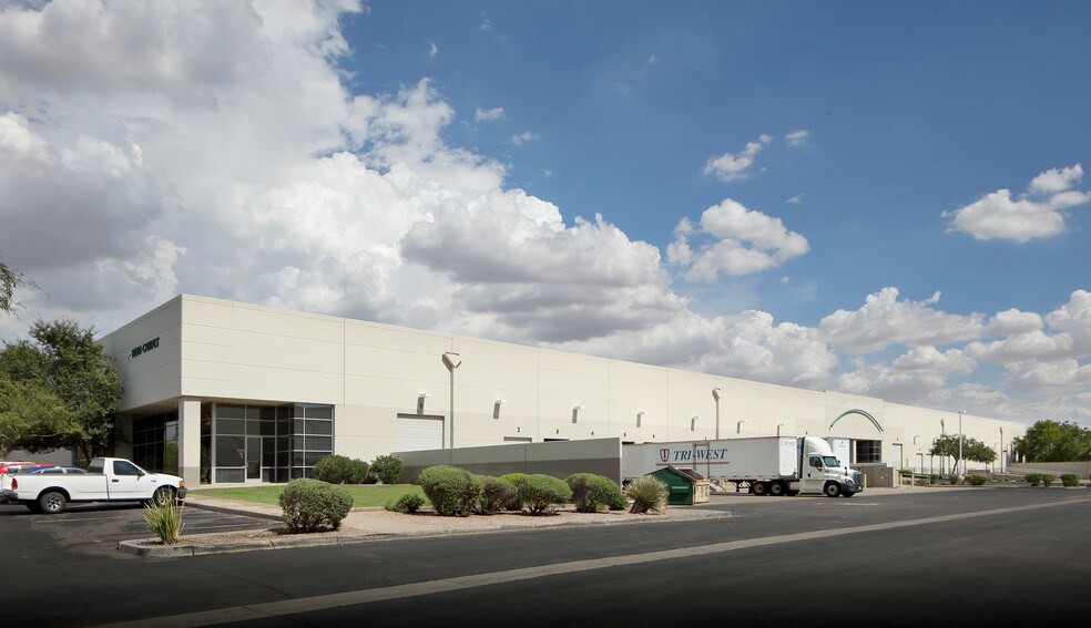 More Photos Of 4535 E Elwood St, Phoenix Warehouse For Lease