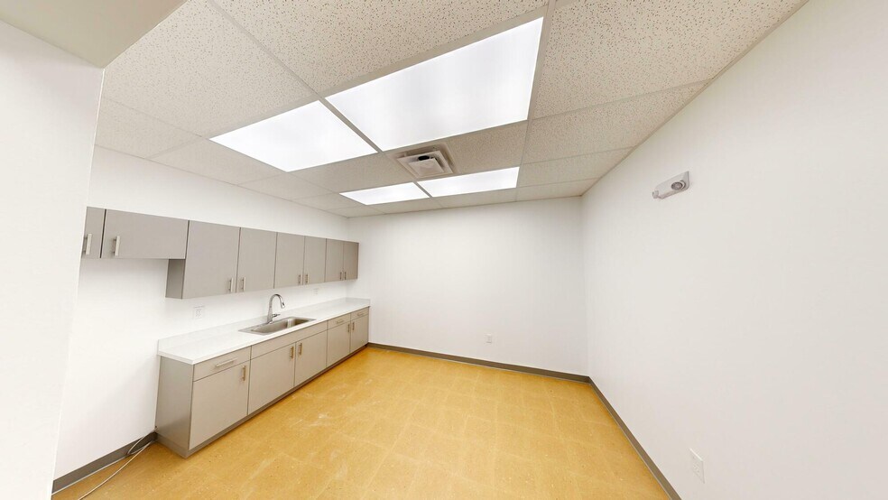 More Photos Of 2525 Drane Field Rd, Lakeland Unknown For Sale