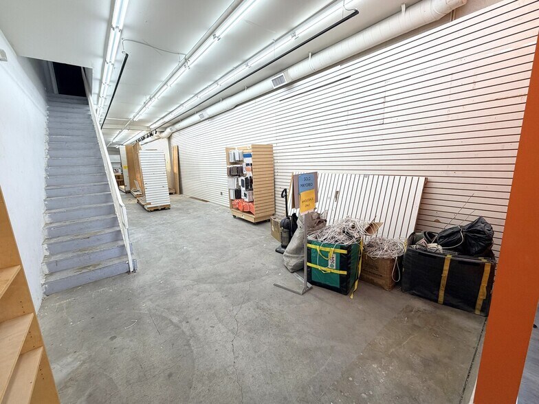 More Photos Of 525-529 Los Angeles St, Los Angeles Unknown For Lease