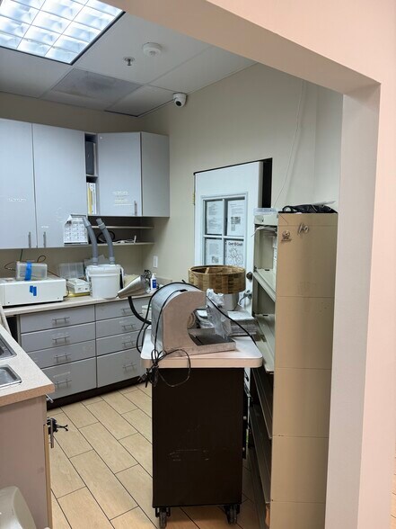 More Photos Of 1569 Lexann Ave, San Jose Medical For Sale