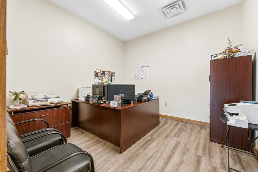 More Photos Of 600 Pittsburgh Rd, Uniontown Auto Dealership For Sale