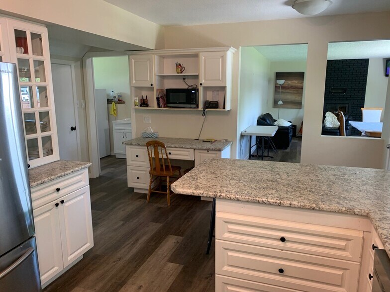 More Photos Of 9180 Cariboo Hwy, Prince George Trailer Camper Park For Sale
