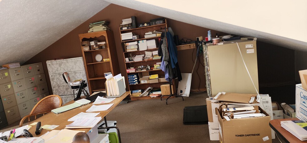 More Photos Of 4579 Lake Rd S, Brockport Auto Dealership For Lease