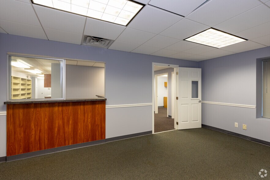 More Photos Of 1044 Lacey Rd, Forked River Medical For Lease