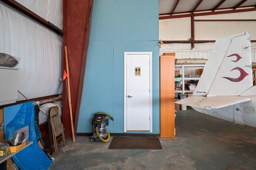 More Photos Of 5519 W Arcola Airport, Arcola Airplane Hangar For Sale