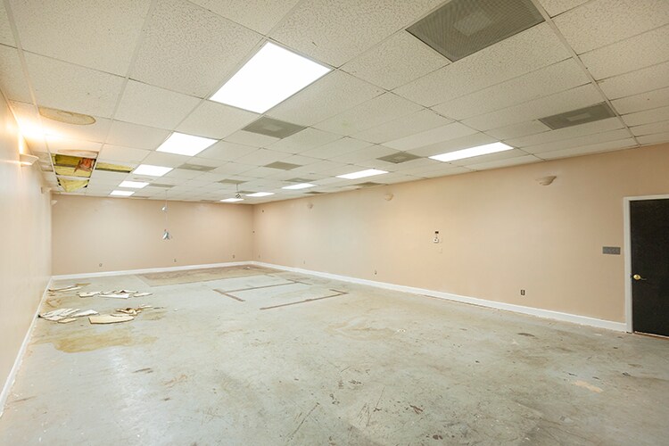 More Photos Of 2414 16th St, Sacramento Office For Sale