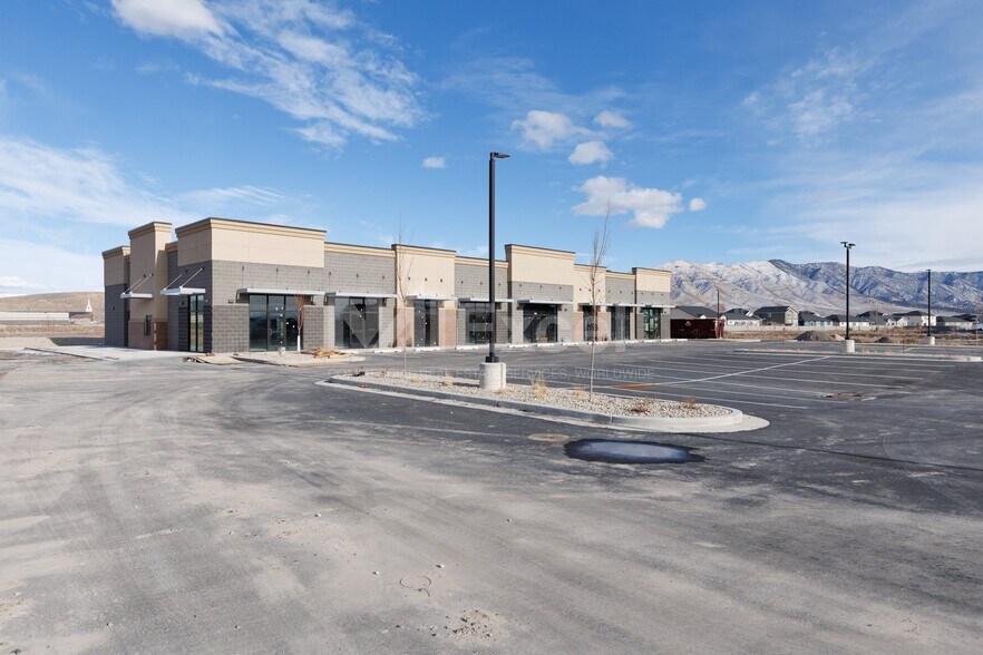 More Photos Of 5390 Beckman ln, Eagle Mountain Freestanding For Lease