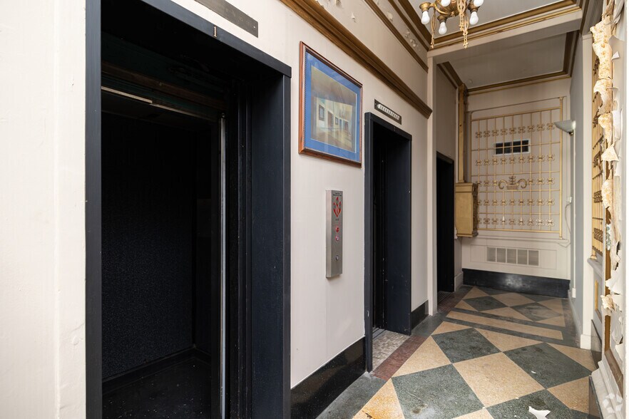 More Photos Of 523 Garrison Ave, Fort Smith Office For Sale