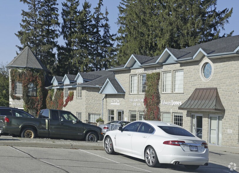 More Photos Of 370 University Ave E, Waterloo Office For Lease