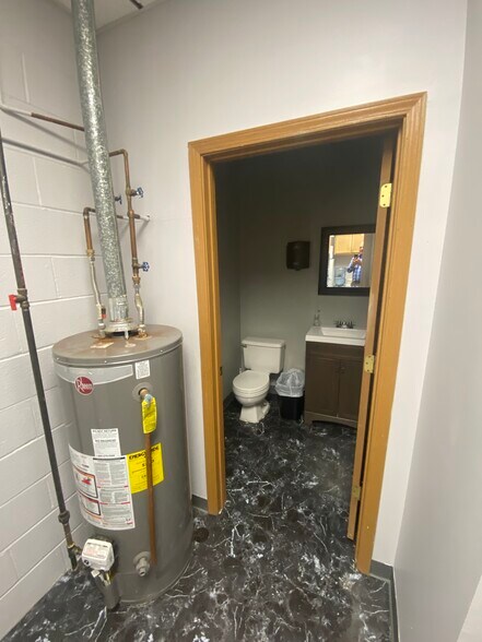 More Photos Of 2248 E Enterprise Pky, Twinsburg Flex For Sale