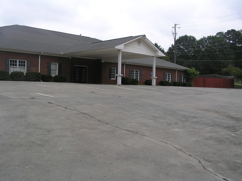 More Photos Of 216 E Felton Rd, Cartersville Daycare Center For Sale