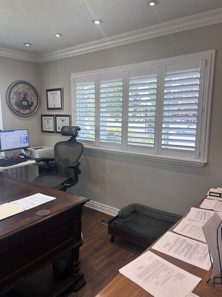 More Photos Of 1215 S Main St, Orem Office For Sale