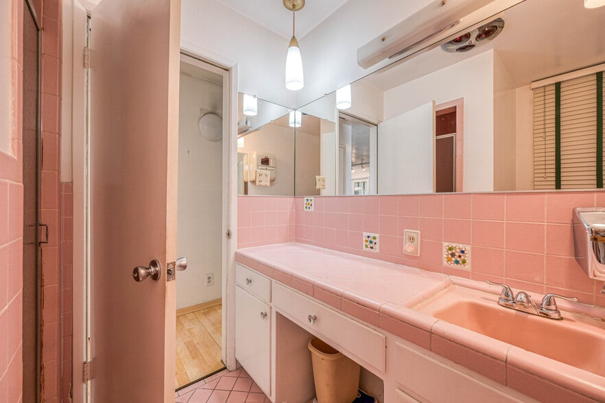 More Photos Of 1920 S Maryland Pky, Las Vegas Office Residential For Sale