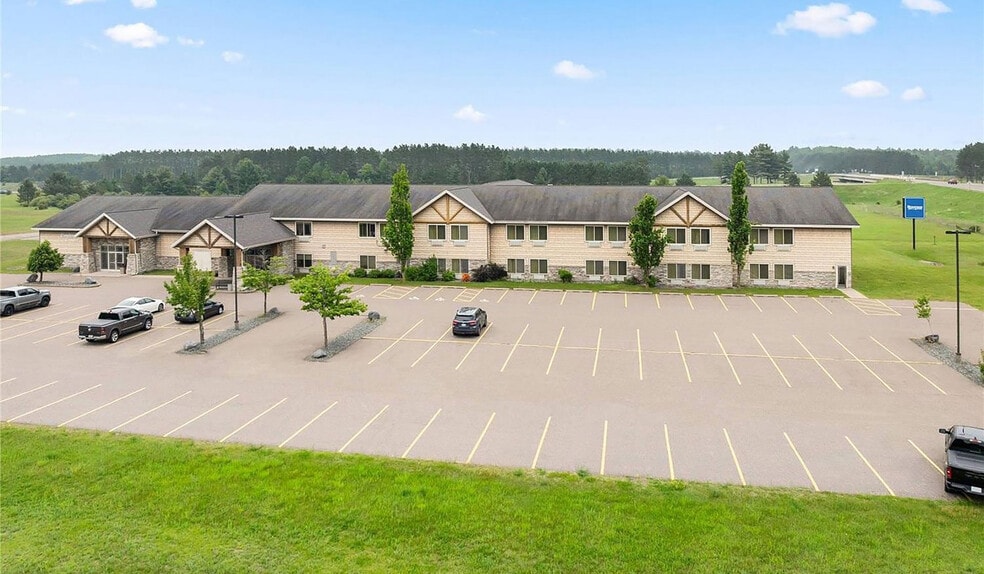 More Photos Of 1738 Comfort Dr, Tomahawk Hotel For Sale