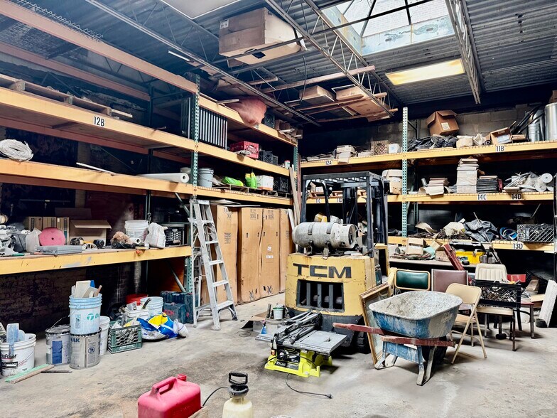 More Photos Of 9115 188th St, Hollis Flex For Sale