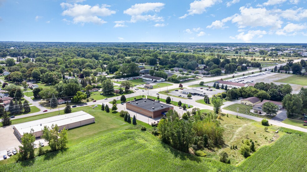 More Photos Of 1470 Tittabawassee Rd, Saginaw Drugstore For Sale
