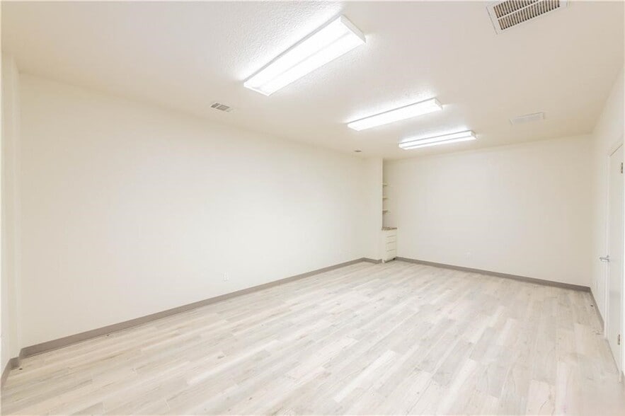 More Photos Of 3700 Highway 123, San Marcos Office For Lease