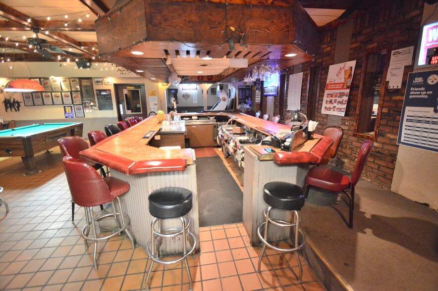 More Photos Of 10300 Market St, North Lima Bar For Sale