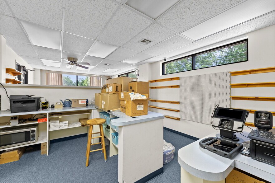 More Photos Of 202 S 9th St, Humboldt General Retail For Sale