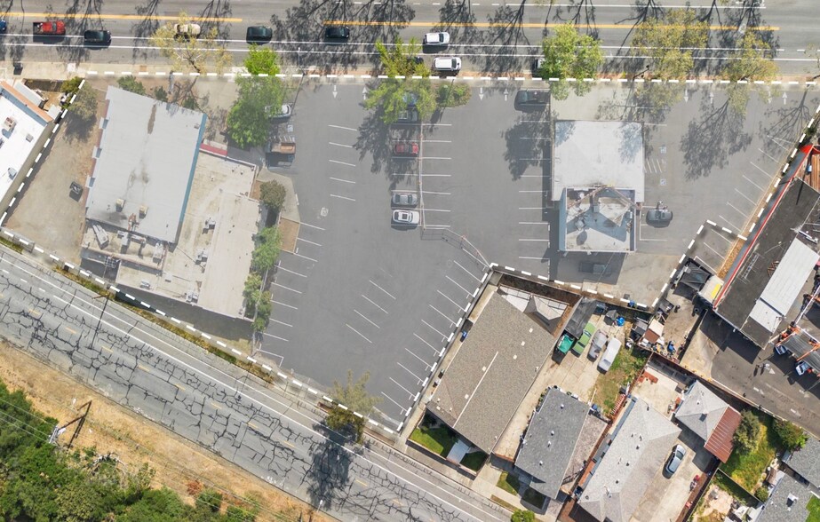 More Photos Of , San Leandro General Retail For Sale
