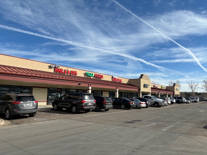 Primary Photo Of 19711-19761 E Smoky Hill Rd, Centennial Unknown For Lease