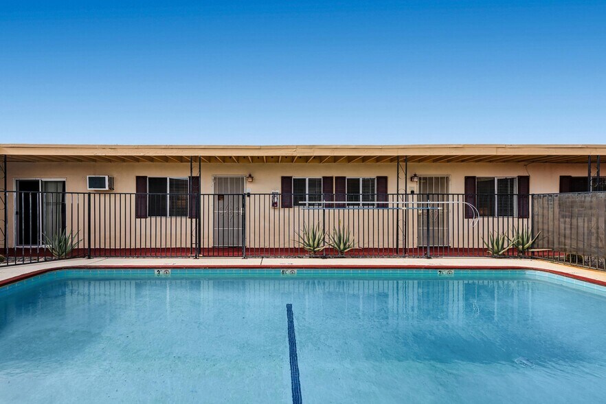 More Photos Of 66665 1st St, Desert Hot Springs Apartments For Sale
