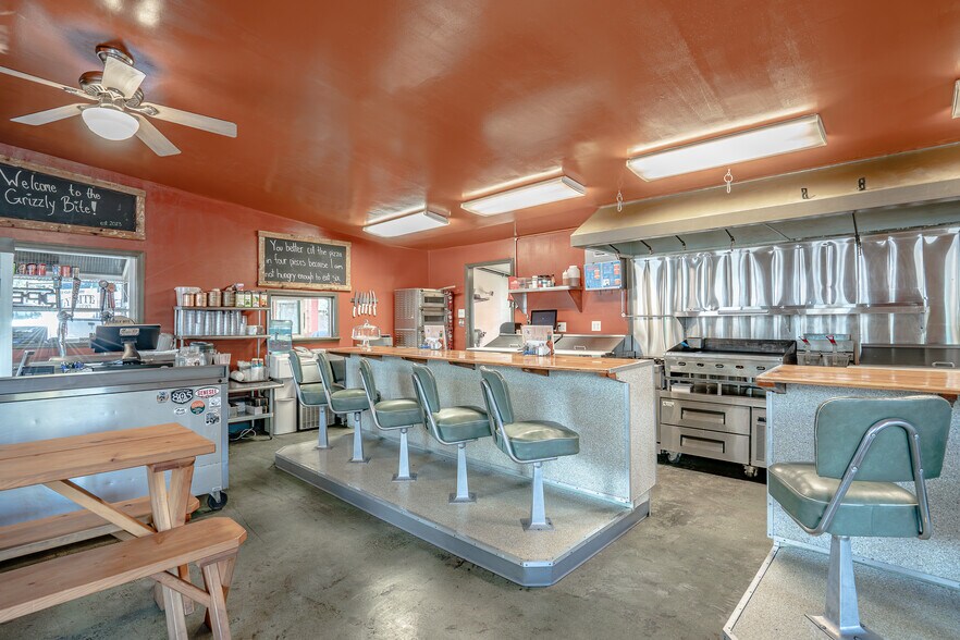 More Photos Of 4301 Nelson St, Taylorsville Restaurant For Sale