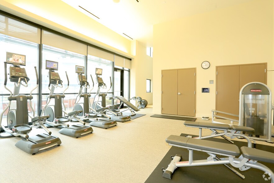 More Photos Of 1155 4th St, San Francisco Apartments For Lease