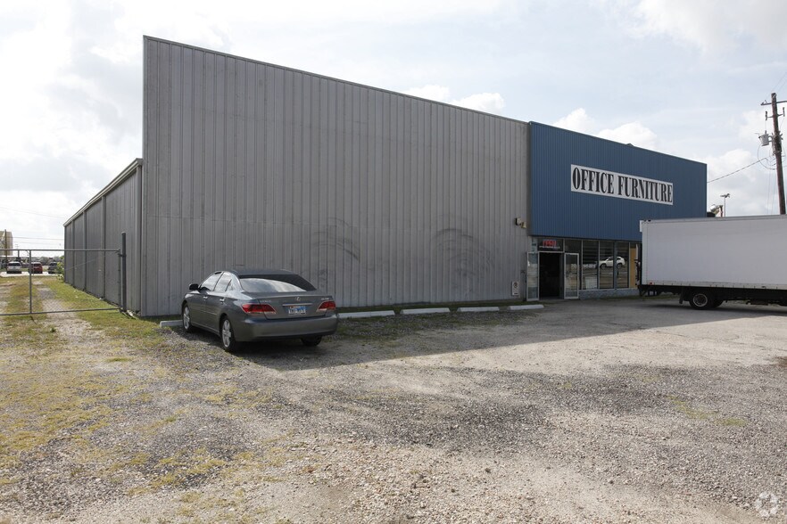 Primary Photo Of 8703 Gulf Fwy, Houston Freestanding For Sale