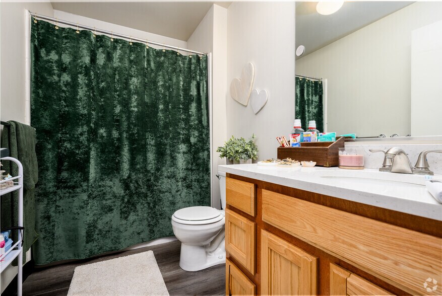 More Photos Of 115 West St, Battle Creek Apartments For Sale