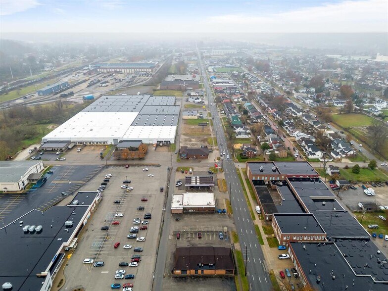 More Photos Of 2819 5th Ave, Huntington Medical For Sale