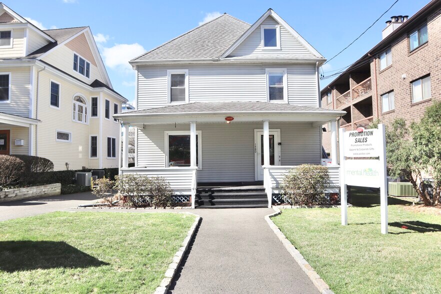More Photos Of 1480 Bedford St, Stamford Office For Lease