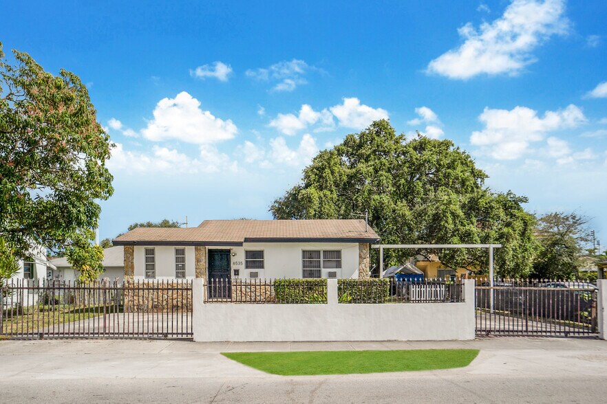 More Photos Of 6535 NW 6th Ave, Miami Land For Sale