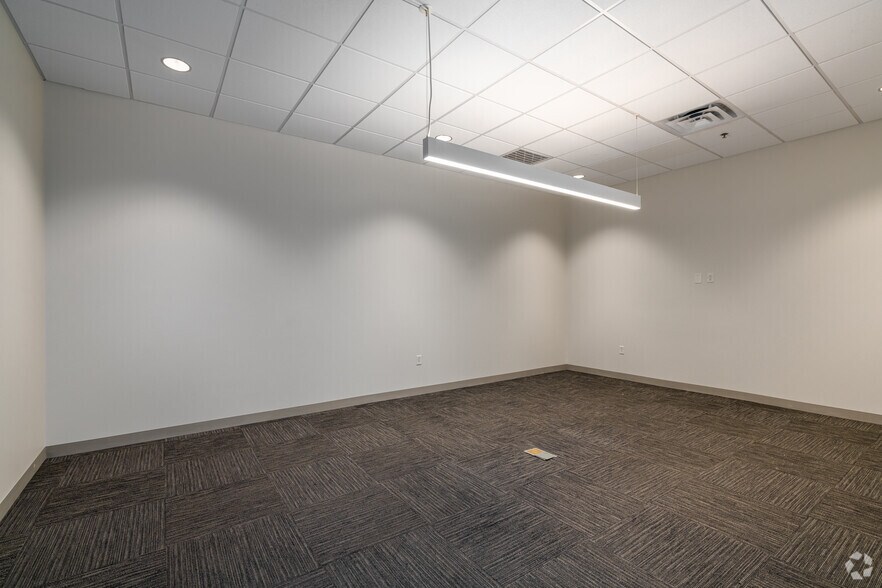 More Photos Of Heatherwilde and SH 45, Pflugerville Unknown For Lease