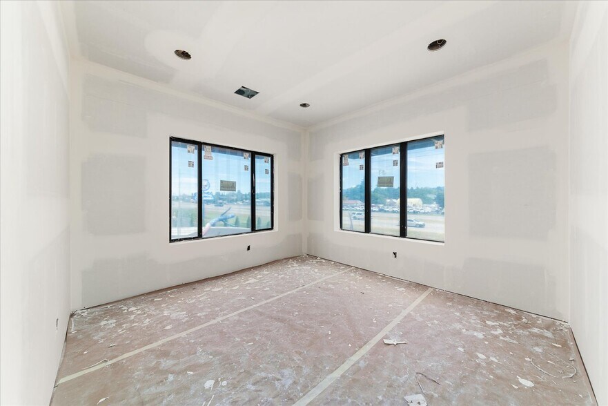 More Photos Of 9878 Kirkpatrick st, Hayden Office For Sale