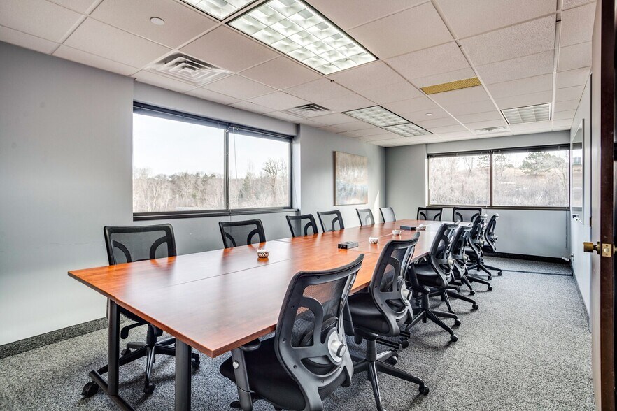 More Photos Of 14525 Hwy 7, Minnetonka Medical For Lease