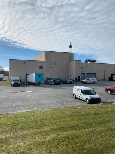 More Photos Of 45 Commerce Dr, Waverly Distribution For Sale