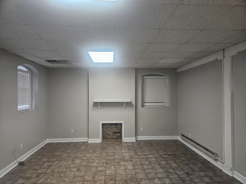 More Photos Of 1110 Brookstown Ave, Winston-Salem Office For Lease