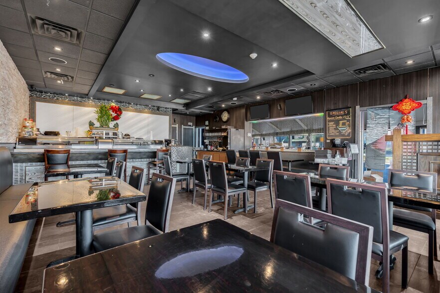 More Photos Of 82 Montgomery Ave, Long Branch Fast Food For Lease