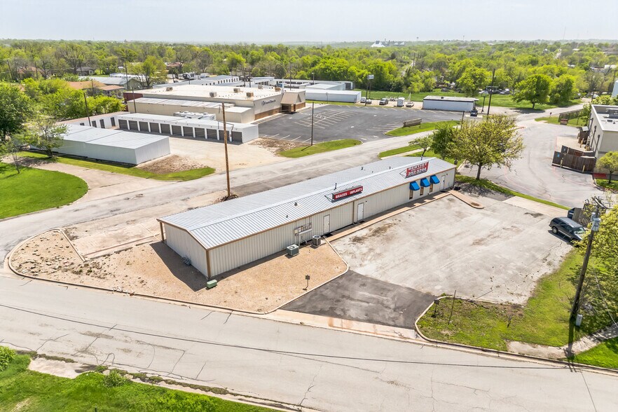 More Photos Of 1611 Old Granger Rd, Taylor Office For Lease