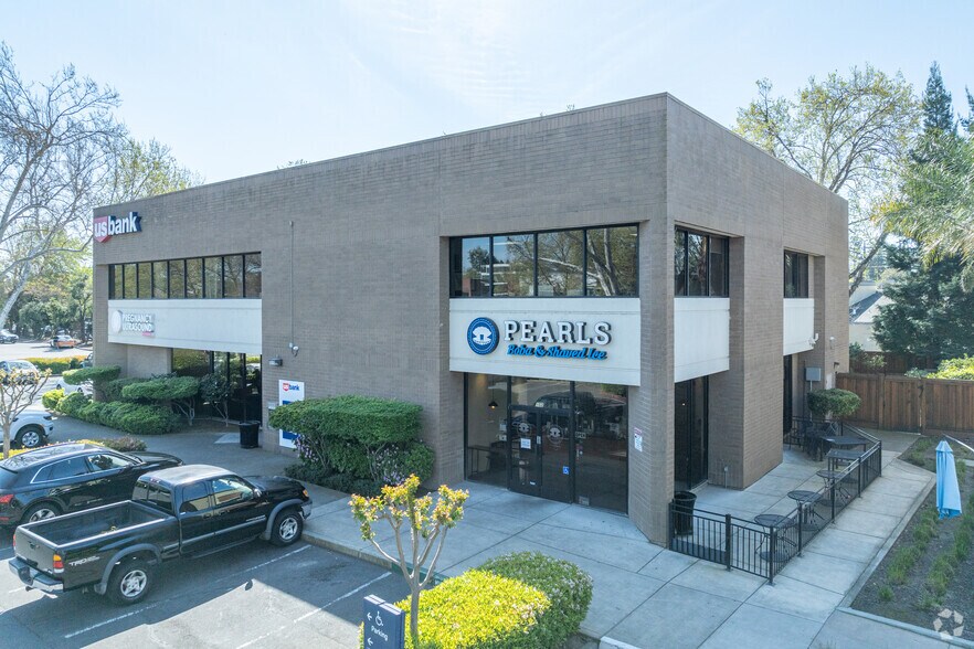 More Photos Of 2264 Fair Oaks Blvd, Sacramento Office For Lease